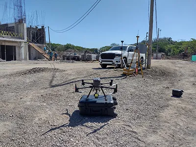 Dron de Topografía Urbana listo para un levantamiento en obra